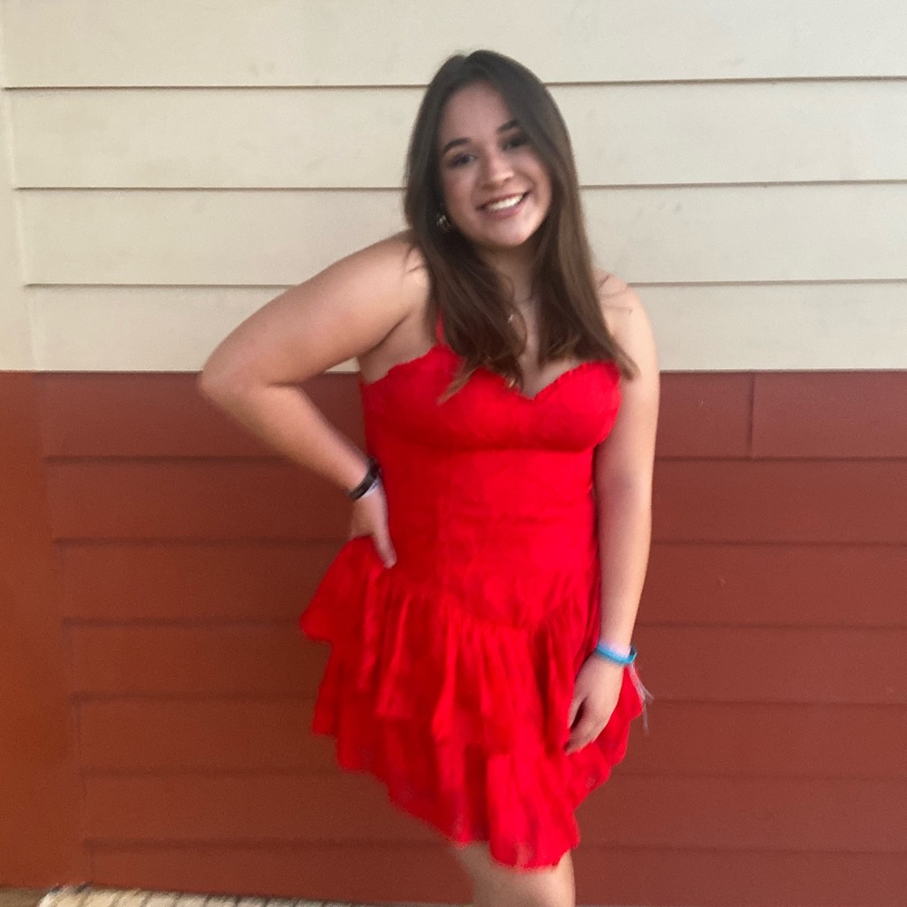 red lace party dress